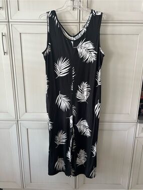 Acting Pro Black Sleeveless Palm-Print Jumpsuit